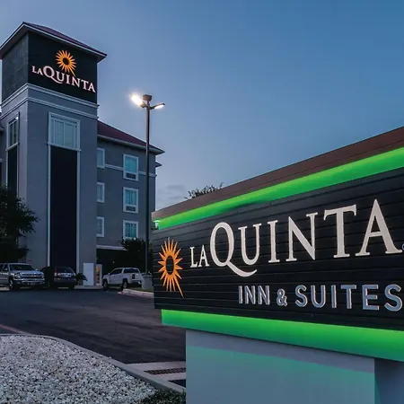 La Quinta By Wyndham San Antonio Northwest Hotel